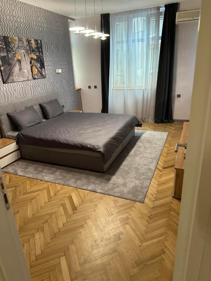 Lux Apartments Top Center Sofia Esterno foto